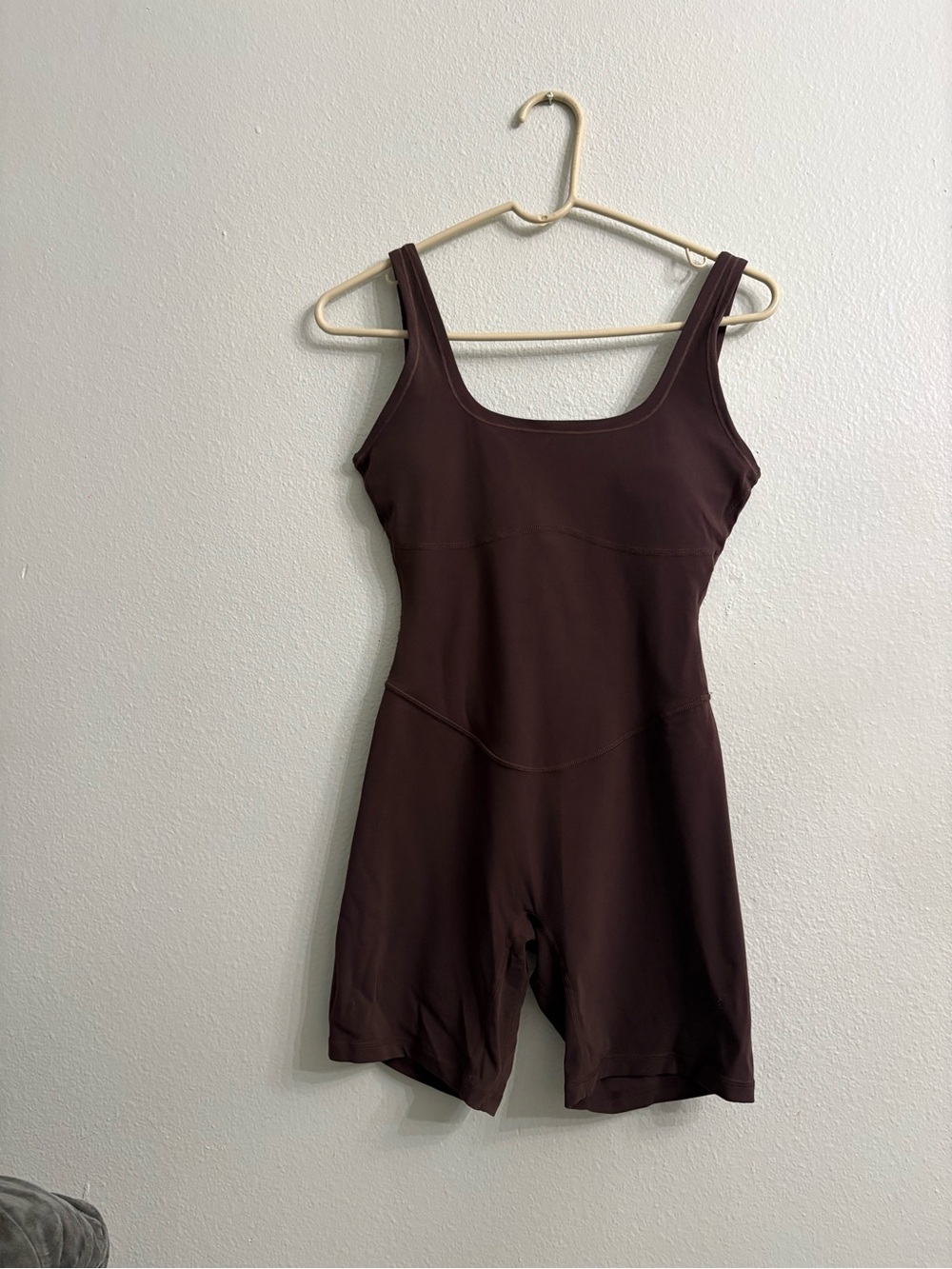 Vitality_Cloud I| U
Jumper in the color Espresso. Size M